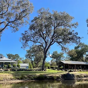 Bed & Breakfast Diamondvale Estate
